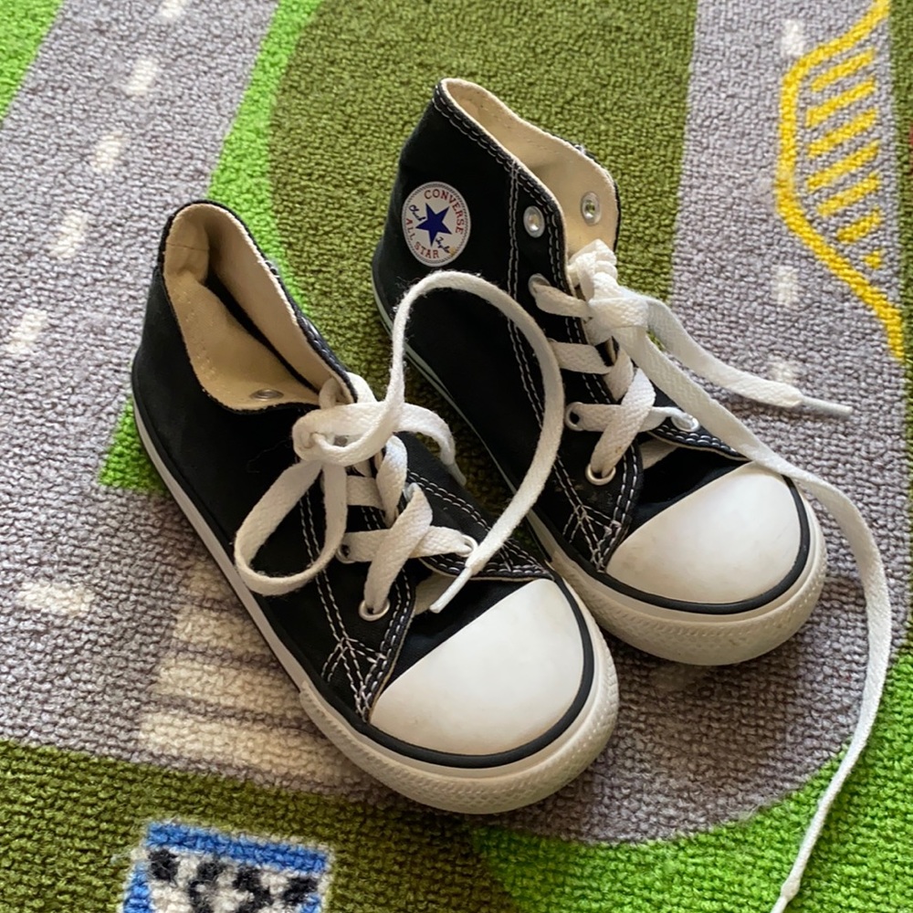 Black high top Chucks Converse